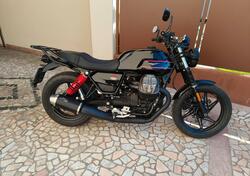 Moto Guzzi V7 Stone (2021 - 24) usata