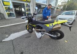 Husqvarna 701 Supermoto (2023 - 24) usata