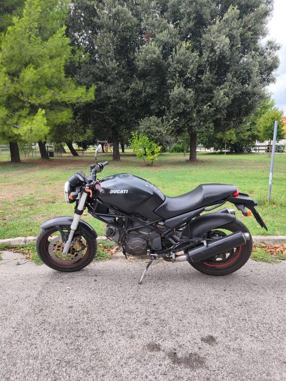 Ducati Monster 600 Dark (1998 - 01) (3)