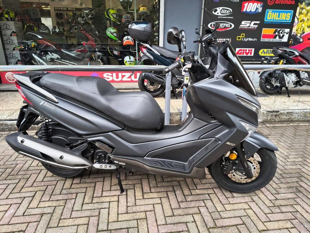 Kymco X-Town 300i (2021 - 24) (2)