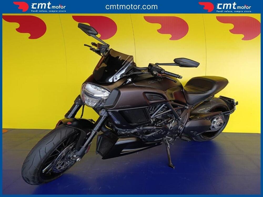 Ducati Diavel 1200 Dark (2012 - 13) (2)