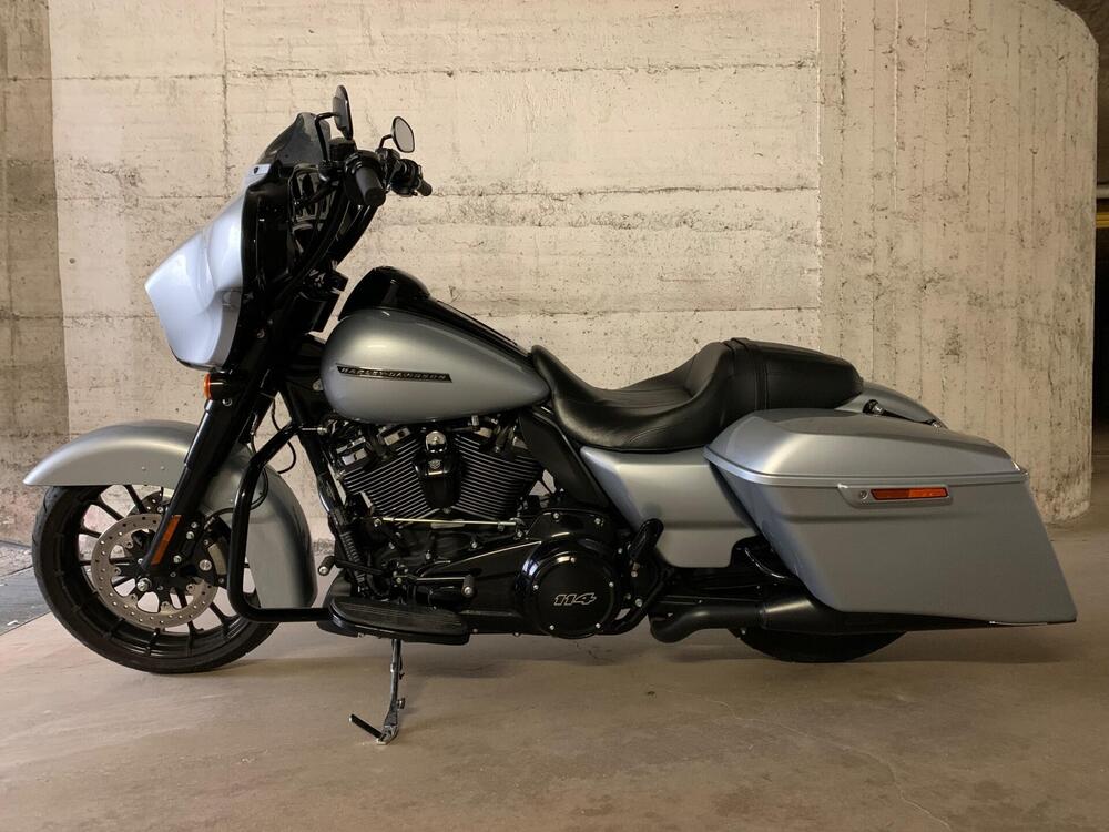 Harley-Davidson 114 Street Glide Special (2019 - 20) - FLHXS (2)