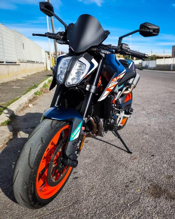 KTM 890 Duke R (2022 - 23)