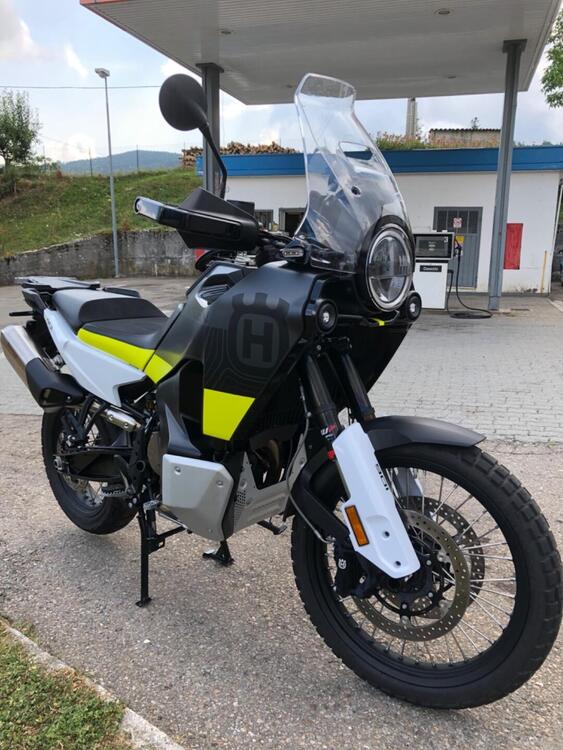 Husqvarna Norden 901 (2022 - 25)