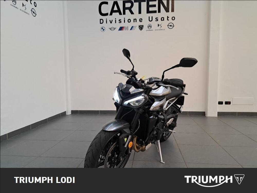 Triumph Street Triple R (2020 - 23) (4)