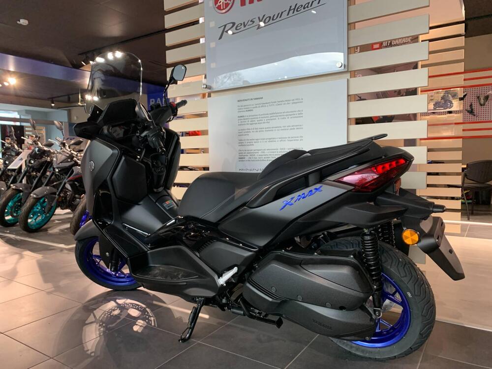 Yamaha X-Max 300 (2021 - 24) (3)