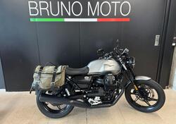 Moto Guzzi V7 Stone (2021 - 25) usata