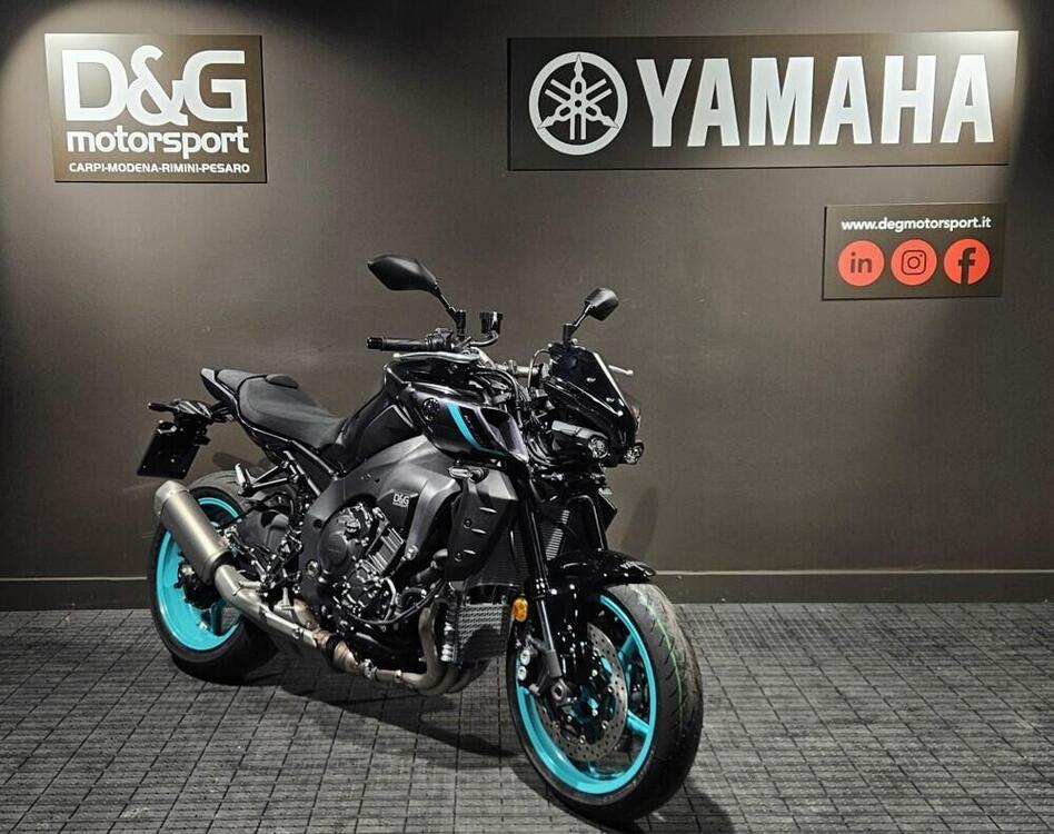 Yamaha MT-10 (2022 - 25) (2)