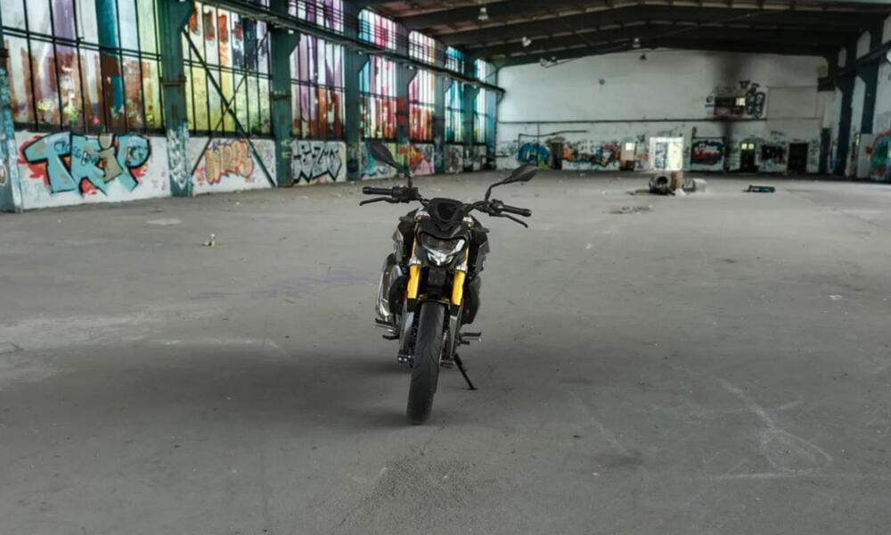 Bmw G 310 R (2021 - 25) (2)