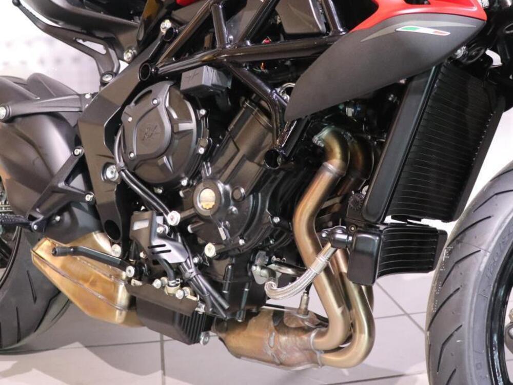 MV Agusta Dragster 800 Rosso (2021 - 23) (3)