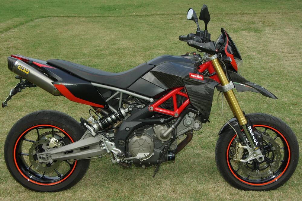 Aprilia Dorsoduro 750 Factory (2010 - 13) (3)