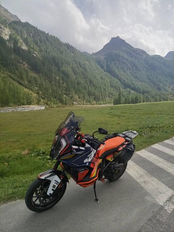 KTM 1290 Super Adventure S (2021) (3)