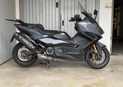 Yamaha T-Max 560 Tech Max (2022 - 24) usata