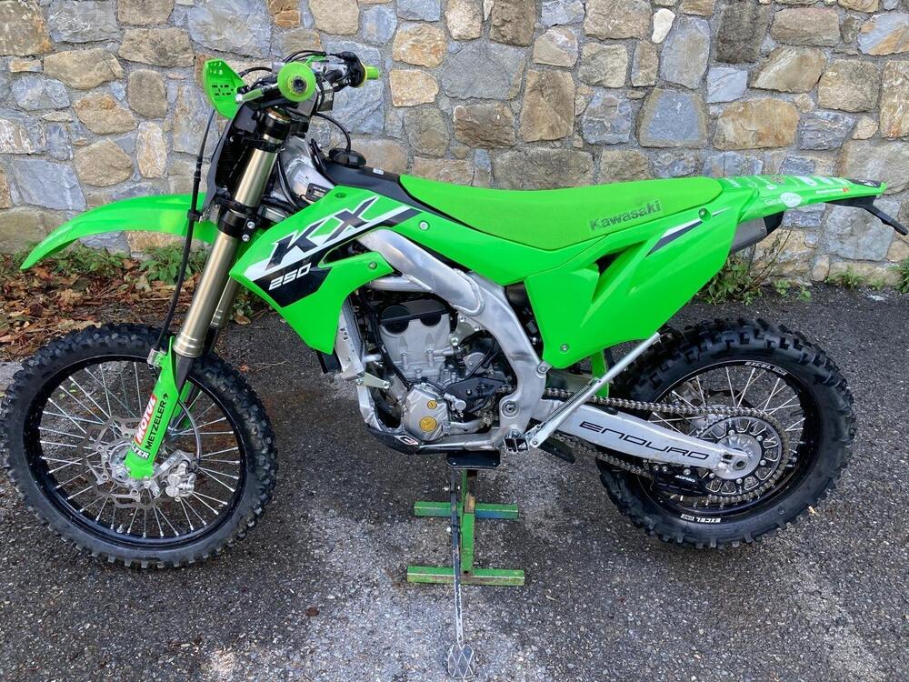 Kawasaki KX 250 (2024) (2)