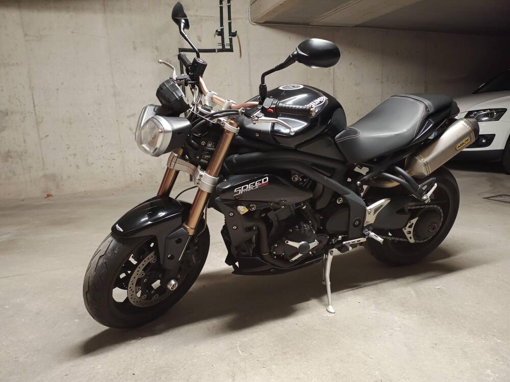 Triumph Speed Triple 1050 (2011 - 13) (3)