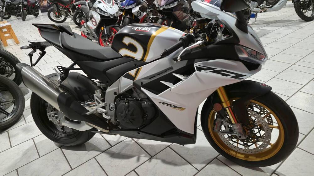 Aprilia RSV4 1100 Factory (2021 - 24) (2)