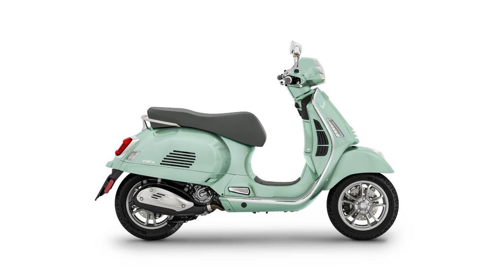 Vespa GTS 300 (2023 - 24) (2)