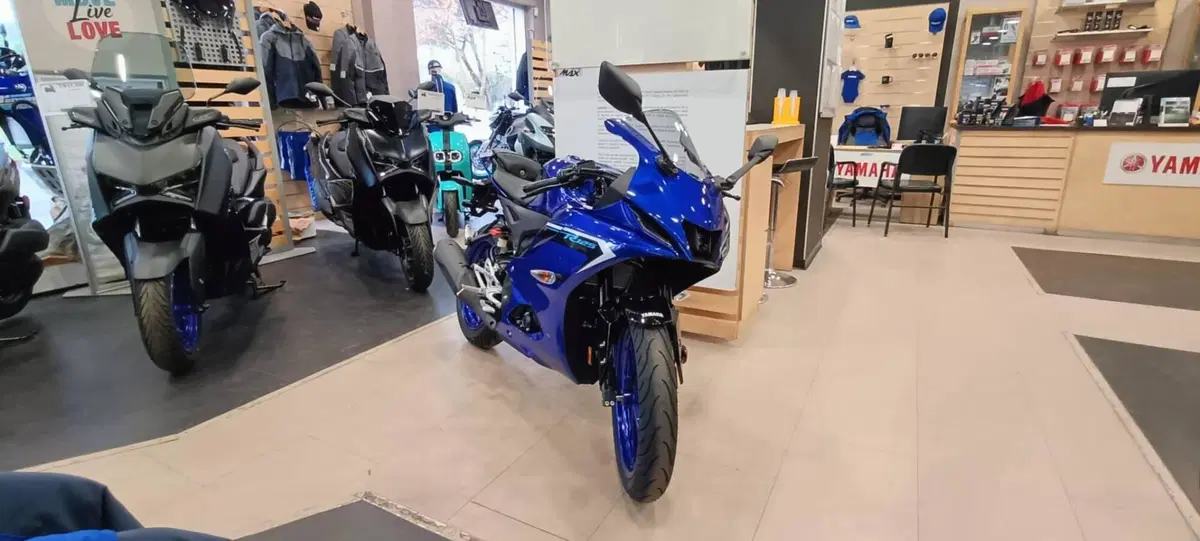 Yamaha YZF R125 (2023 - 26) (3)