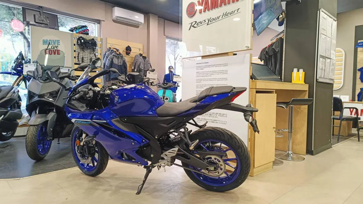 Yamaha YZF R125 (2023 - 26) (4)