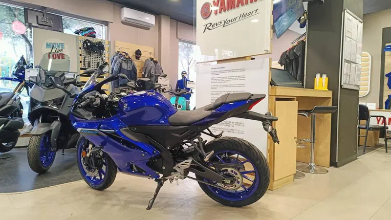 Yamaha YZF R125 (2023 - 26) (4)