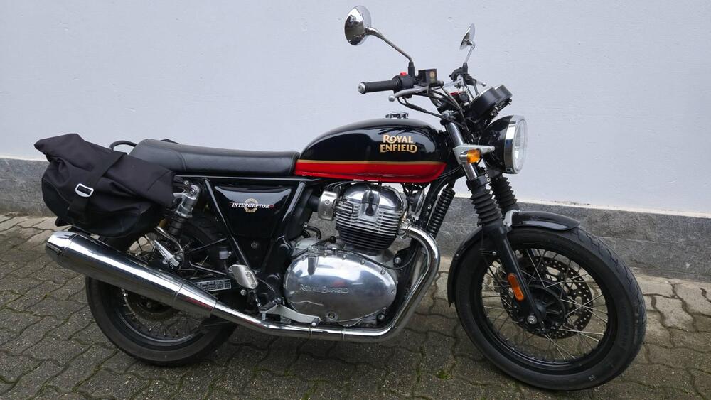 Royal Enfield Interceptor 650 (2021 - 24)