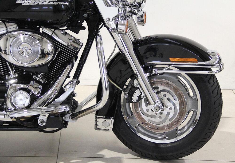 Harley-Davidson 1450 Road King Custom (2002 - 04) - FLHRSI (2)