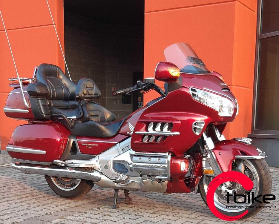 Honda GL 1800 Gold Wing (2000 - 05)