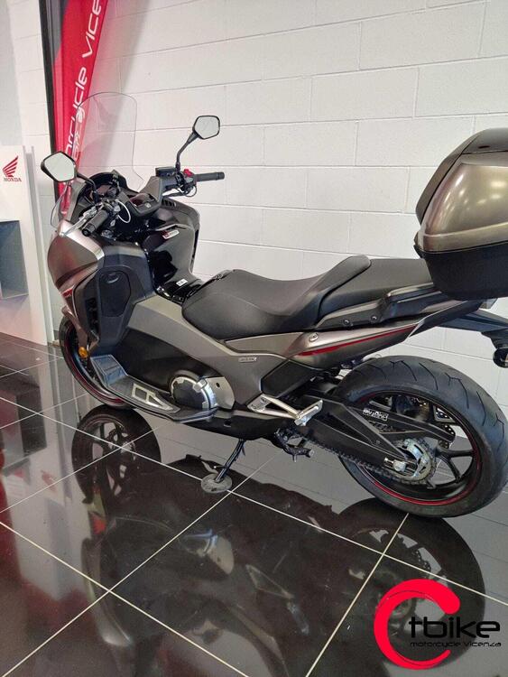 Honda Integra 750 DCT Sport (2017) (5)