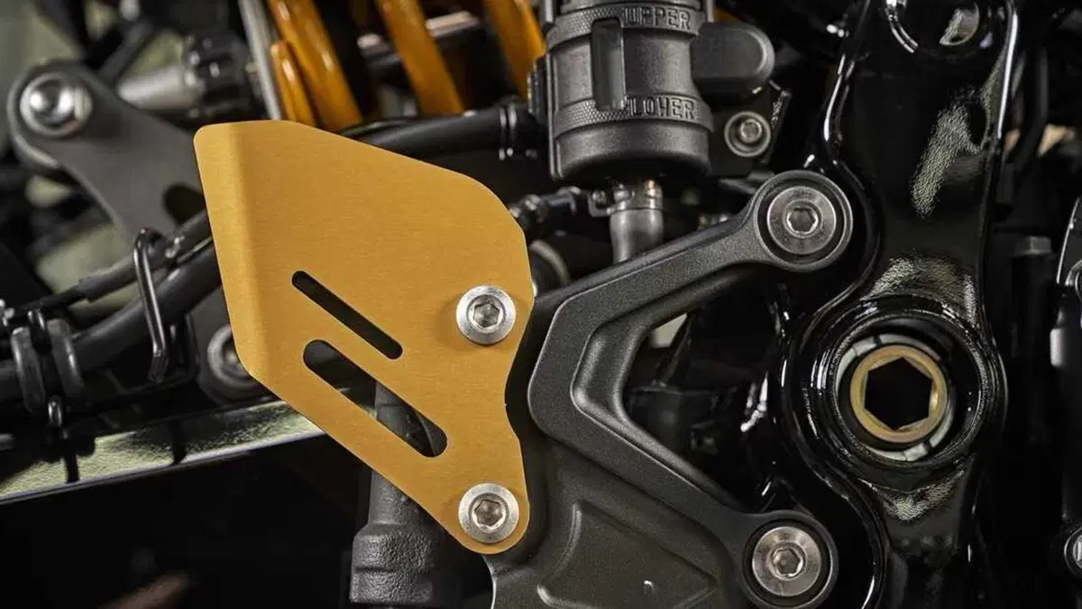 Kawasaki Z 900 RS SE: in Germania un'edizione limitata per i 50 Anni dell'importatore (10)