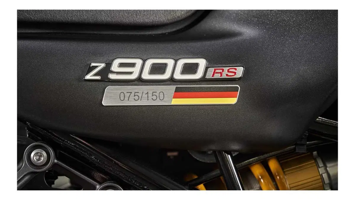 Kawasaki Z 900 RS SE: in Germania un'edizione limitata per i 50 Anni dell'importatore (12)