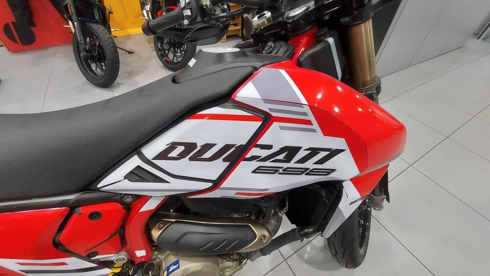 Ducati Hypermotard 698 Mono (2024 - 25) (5)