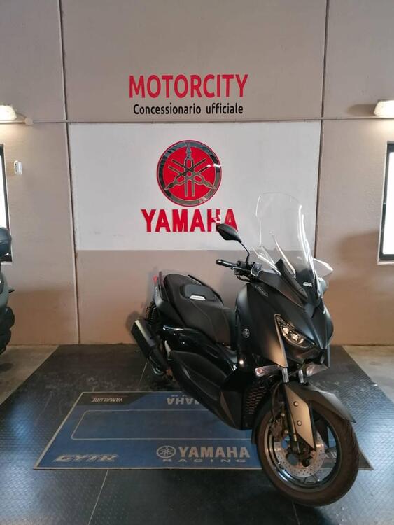 Yamaha X-Max 300 Iron Max (2019 - 20) (2)