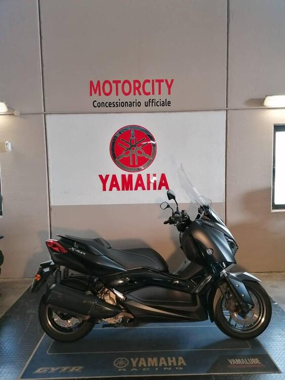 Yamaha X-Max 300 Iron Max (2019 - 20)