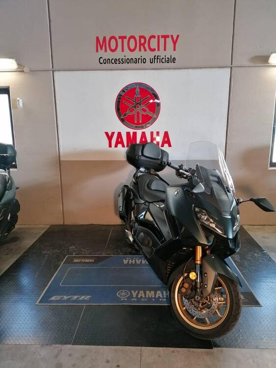 Yamaha T-Max 560 Tech Max (2022 - 24) (2)