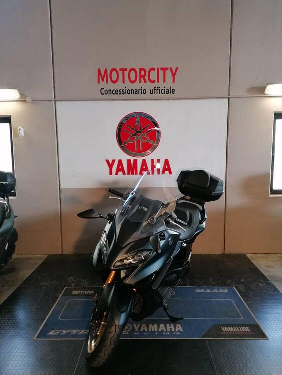 Yamaha T-Max 560 Tech Max (2022 - 24) (4)