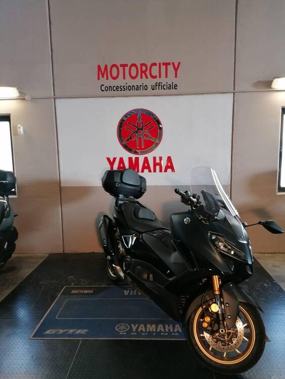 Yamaha T-Max 560 Tech Max (2022 - 24) (3)