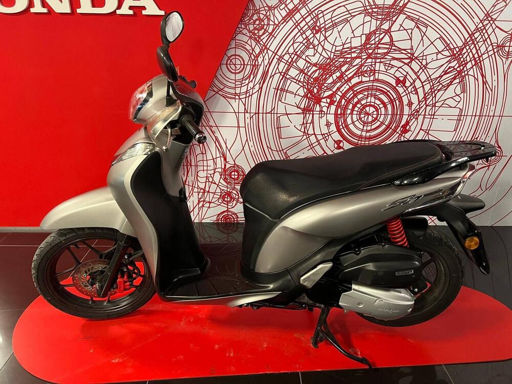 Honda SH 125 Mode (2017 - 20) (4)