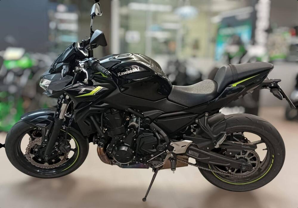 Kawasaki Z 650 (2021 - 24) (3)