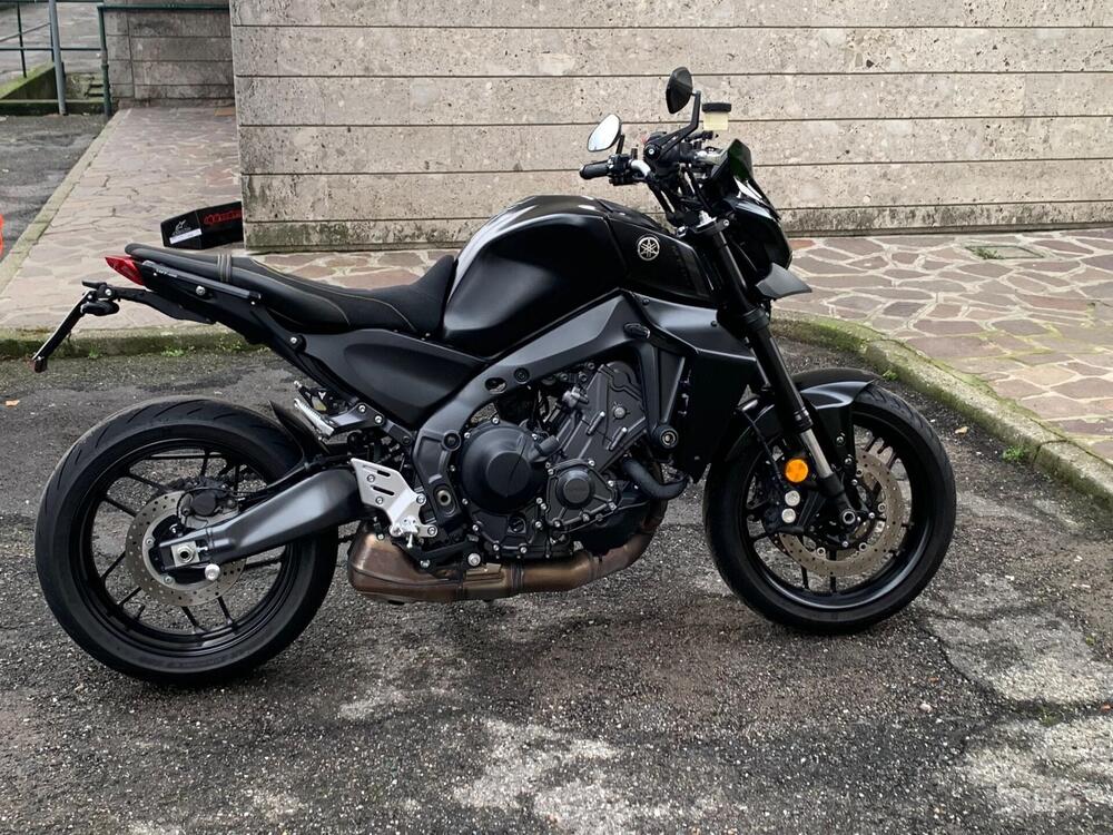 Yamaha MT-09 (2021 - 23) (2)