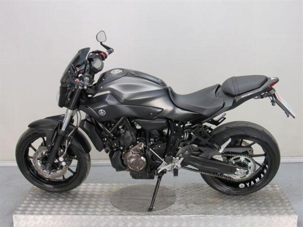 Yamaha MT-07 (2014 - 16) (4)