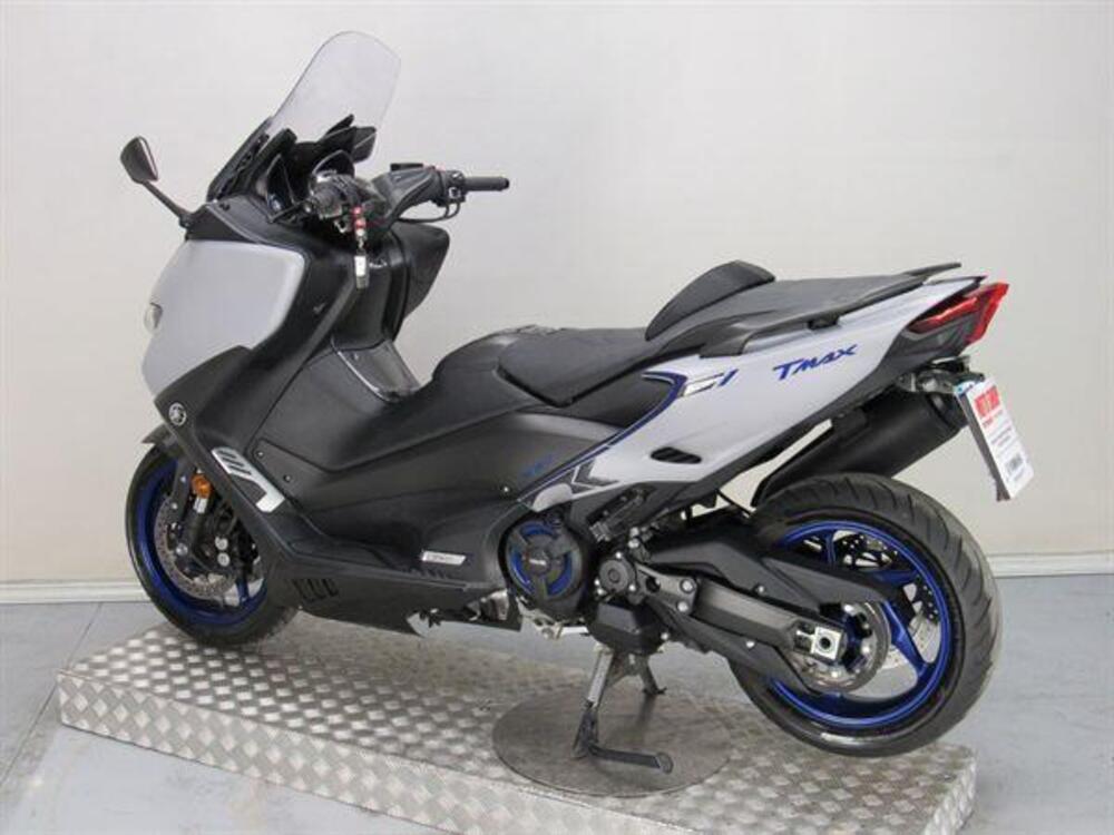 Yamaha T-Max 560 (2020 - 21) (4)