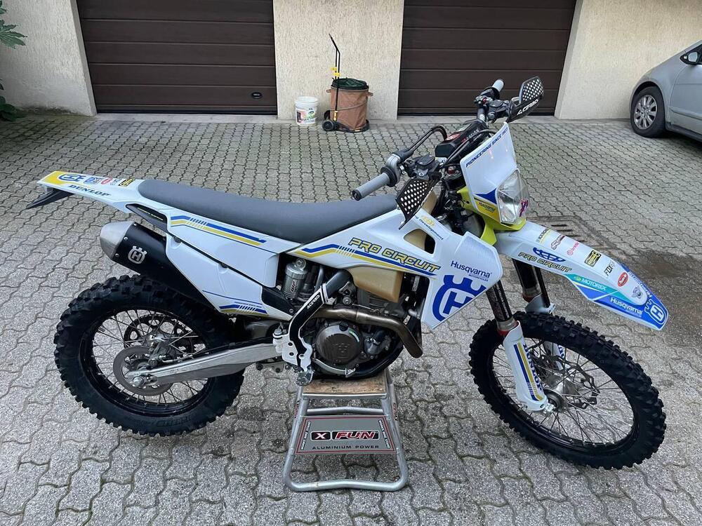 Husqvarna FE 250 (2022) (2)