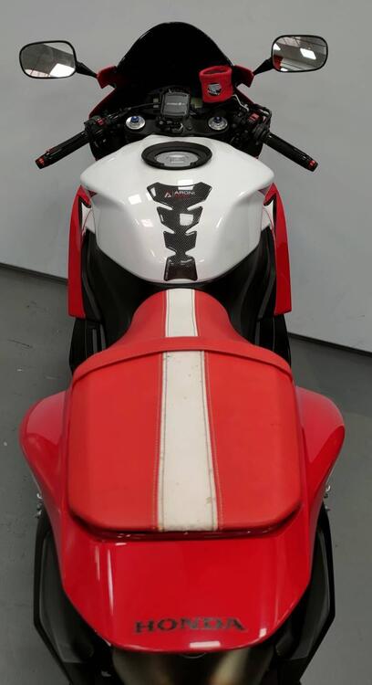 Honda CBR 600 RR (2009 - 12) (4)