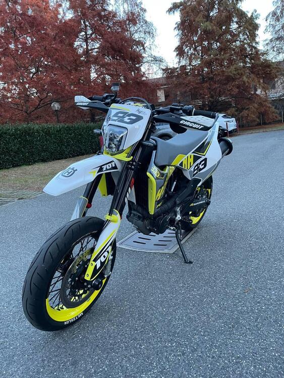 Husqvarna 701 Supermoto (2020) (5)