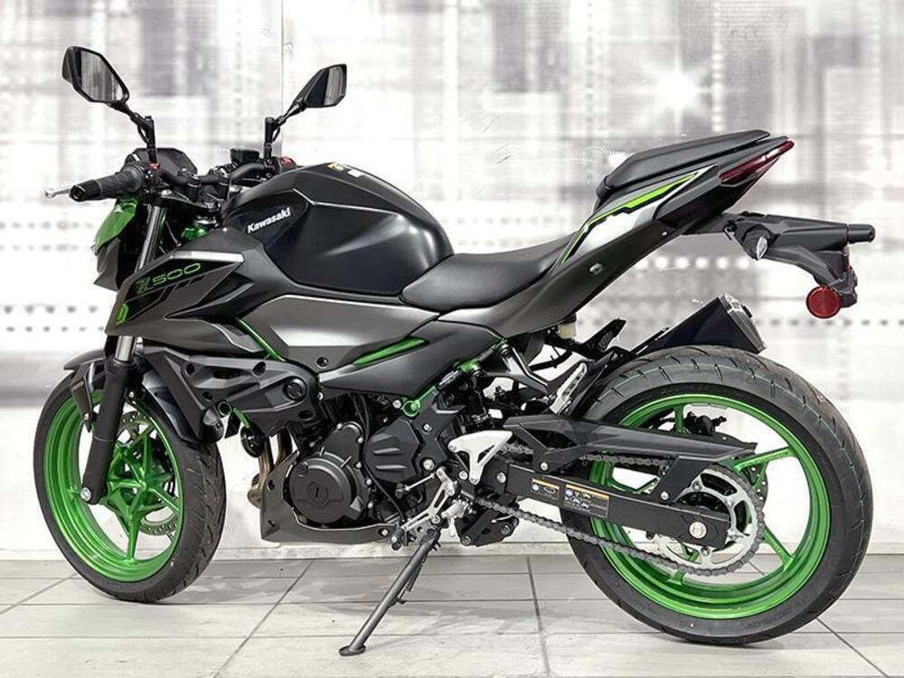 Kawasaki Z 500 SE (2024 - 25) (2)