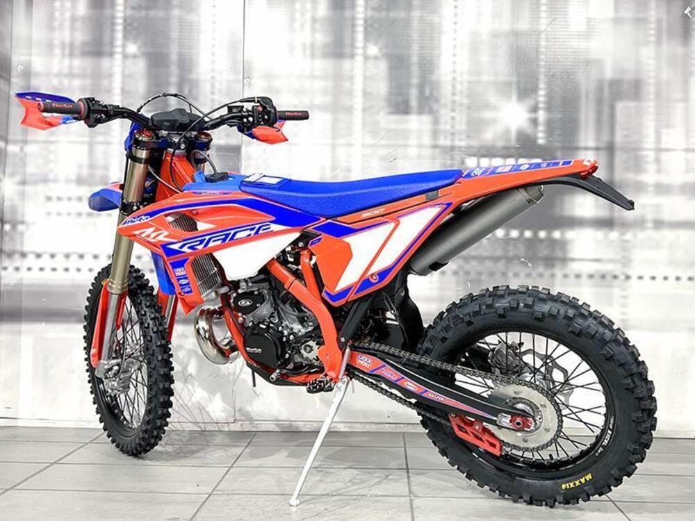 Betamotor RR 300 2T Enduro Race (2025) (2)