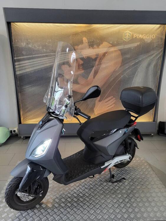 Piaggio 1 Active (2022 - 24) (2)