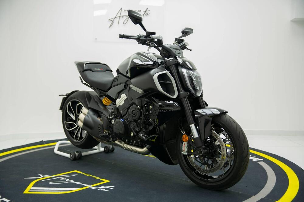 Ducati Diavel V4 (2023 - 24) (2)