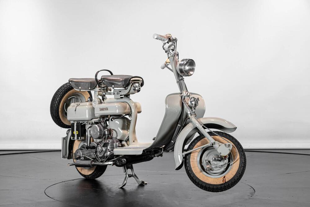 Innocenti LAMBRETTA 150 D (4)