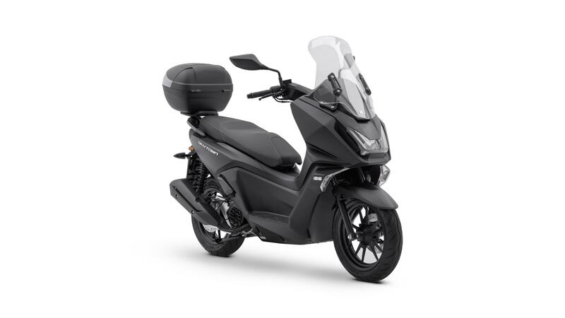 Kymco Skytown 125 MY25, scooter da citt&agrave; che guarda al futuro [GALLERY]